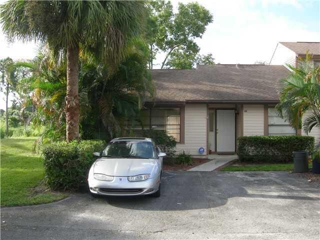 Property Photo:  114 Sherwood Drive # 6D  FL 33458 