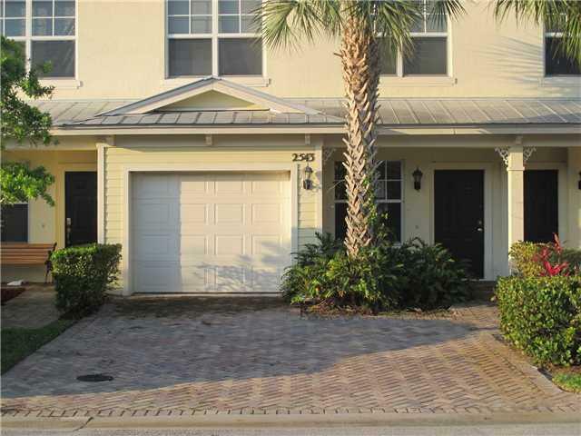 Property Photo:  2543 Creekside Drive  FL 34981 