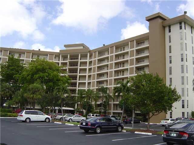 Property Photo:  2940 N Course Drive 901  FL 33069 