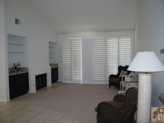 Property Photo: 289 Tolosa Circle CA 92260