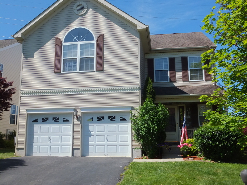Property Photo: 318 Hamilton Drive NJ 08886