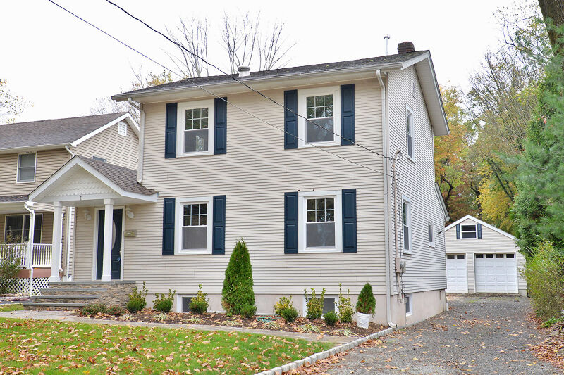 Property Photo:  71 Roosevelt Bld.  NJ 07932 