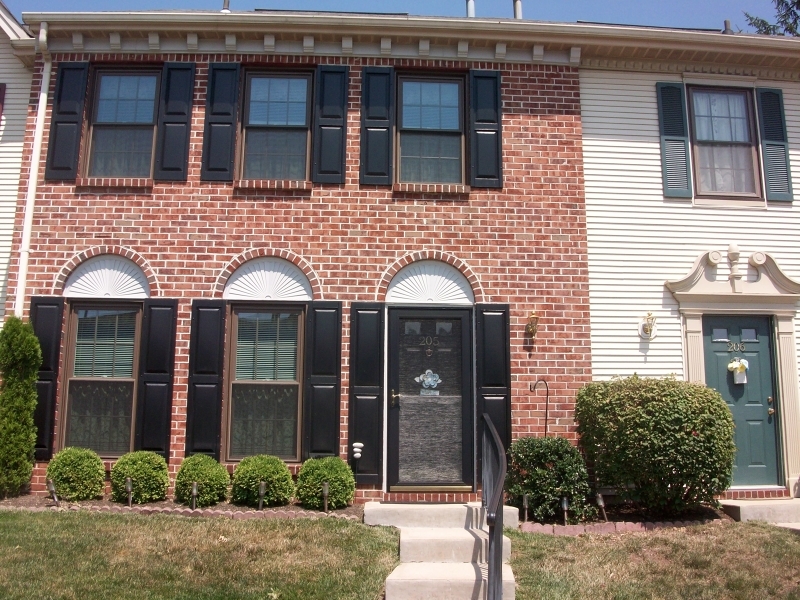 Property Photo:  205 Brokaw Ct 205  NJ 08807 