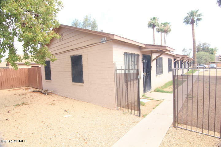 Property Photo:  833 E Turney Avenue  AZ 85014 