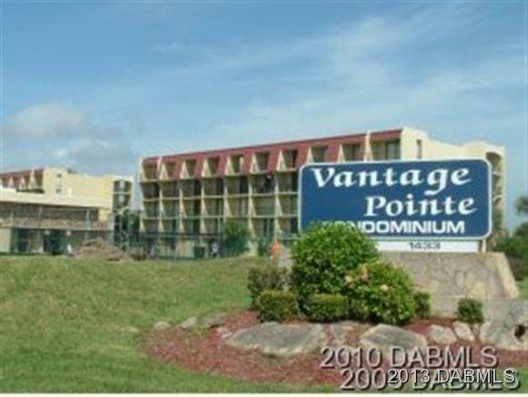 Property Photo: 1429 N Atlantic Avenue FL 32118
