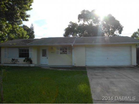 Property Photo:  1617 Lockhart Street  FL 32119 