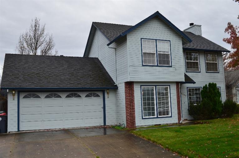 Property Photo: 2742 Juanita Avenue OR 97504