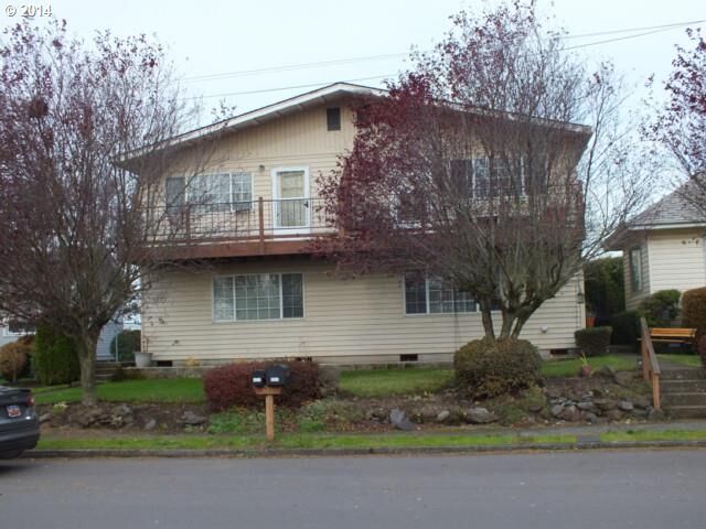Property Photo:  2622 E 6th St  WA 98661 