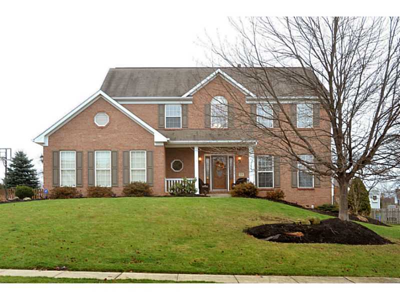 Property Photo: 118 Camelot Circle PA 15108