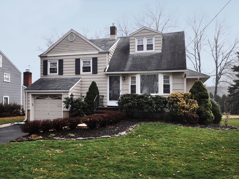 Property Photo:  357 Retford Ave  NJ 07016 