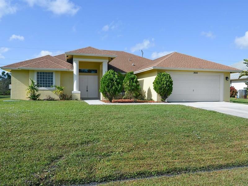 Property Photo:  3642 SW Darwin Boulevard  FL 34953 