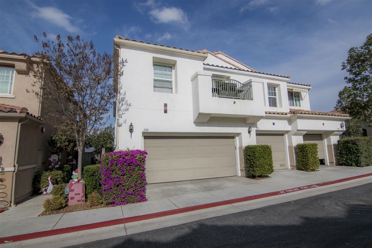 Property Photo:  208 Aurora  CA 92078 