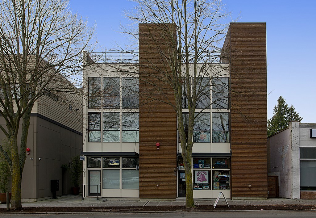 Property Photo:  6053 California Ave SW  WA 98136 