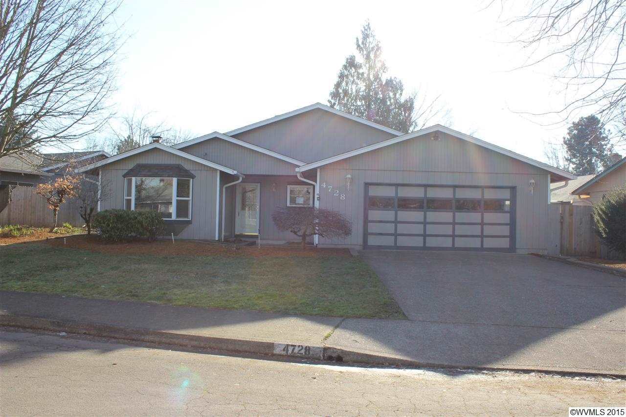 Property Photo: 4728 Castle Dr NE OR 97301