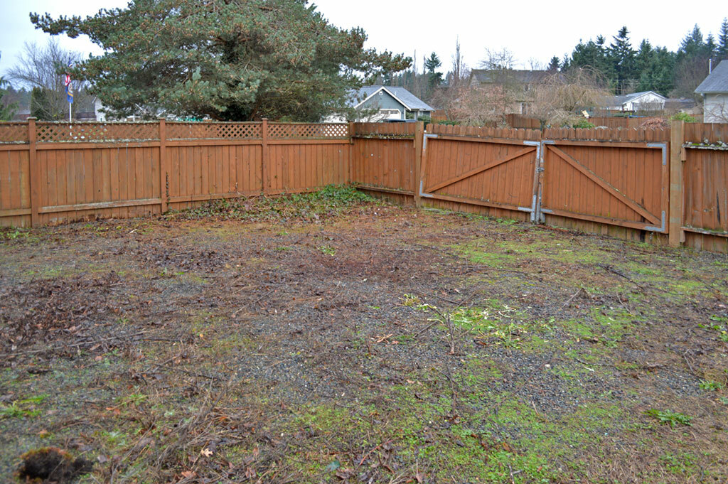 Property Photo:  12701 224th St Ct E  WA 98338 