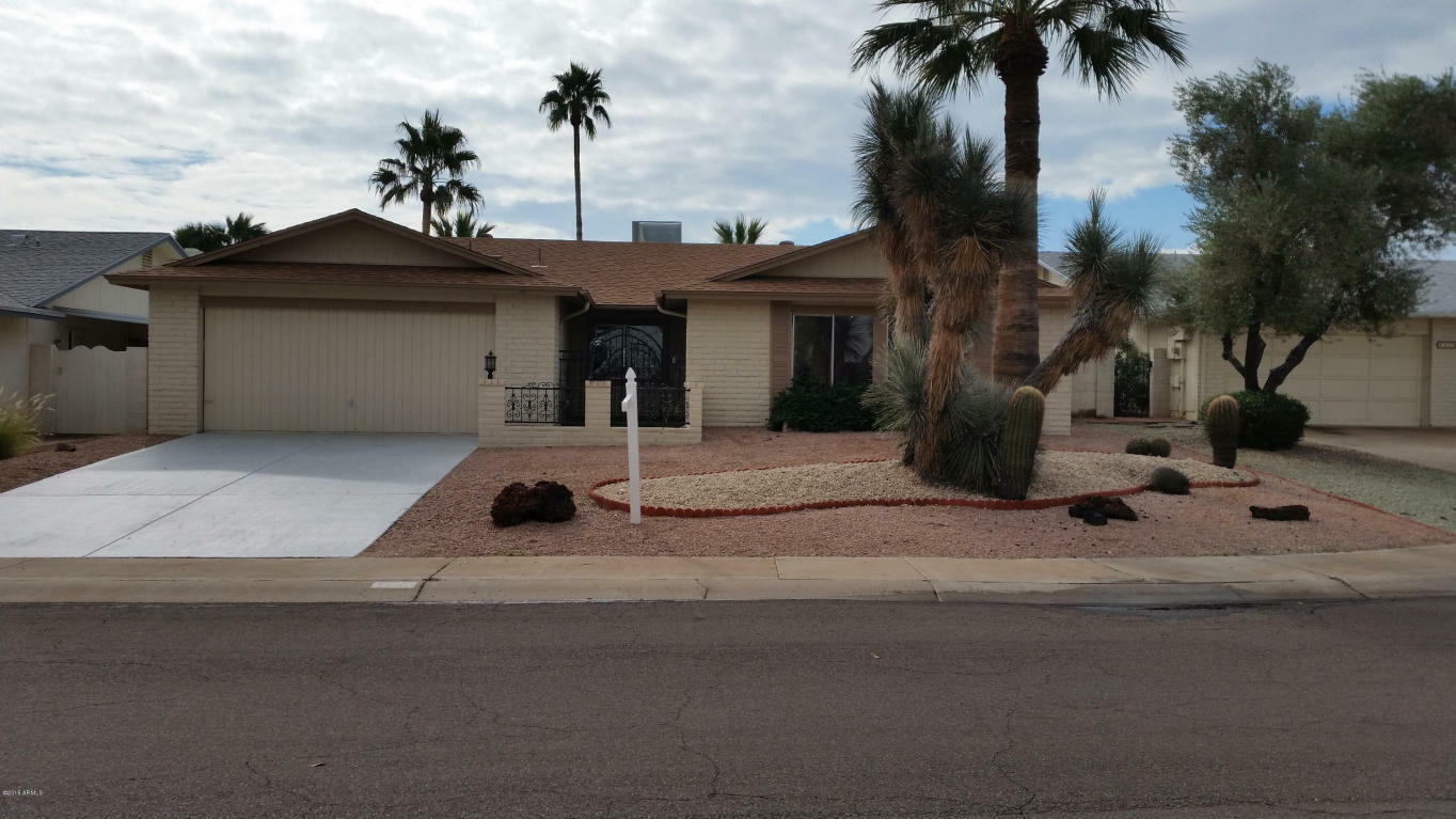 Property Photo:  4233 E Yawepe Street  AZ 85044 