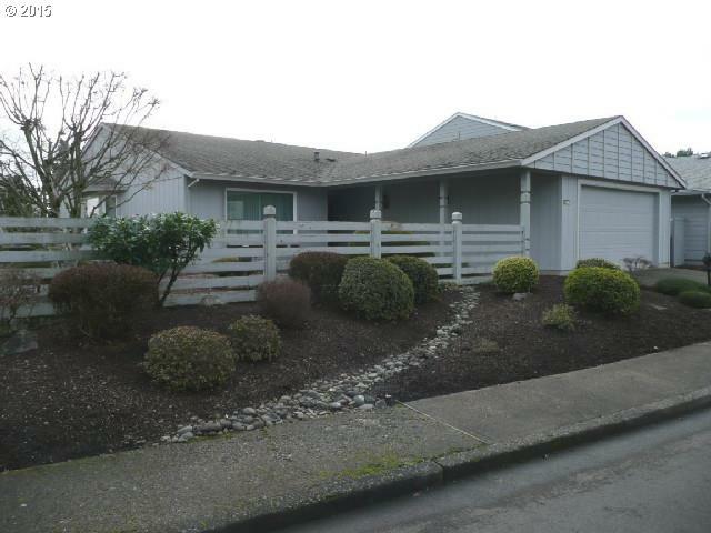 Property Photo:  9680 SW Lakeside Dr  OR 97224 