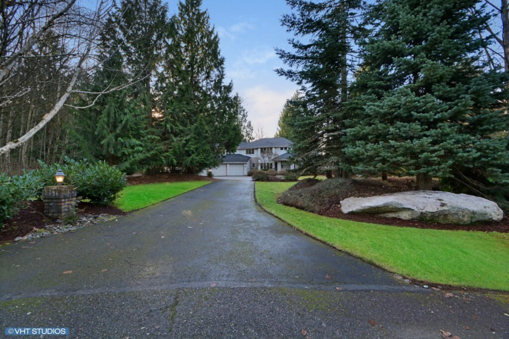 Property Photo:  21525 NE 144th Place  WA 98077 