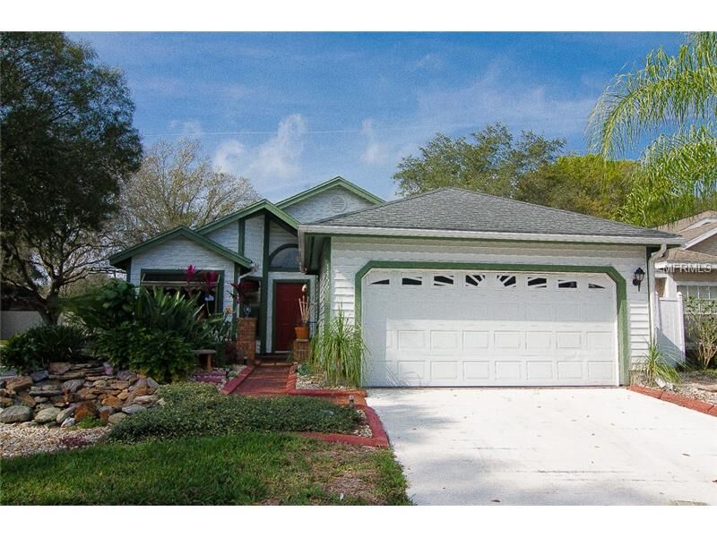 Property Photo: 1456 Walden Oaks Place FL 33563