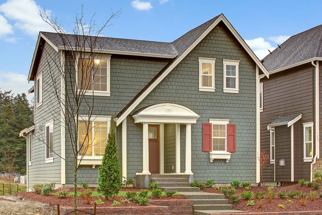 Property Photo:  3902 W Briarcliff Lane  WA 98199 