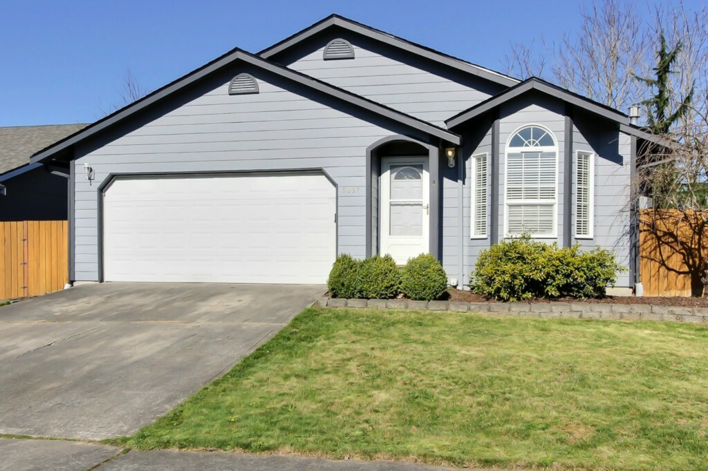 Property Photo: 5037 39th St NE WA 98422