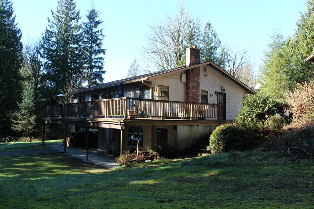 Property Photo: 26618 Ridgewood Lane WA 98284