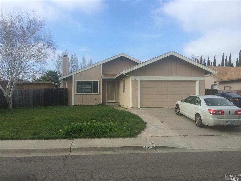 Property Photo:  1009 Westwind Way  CA 94585 