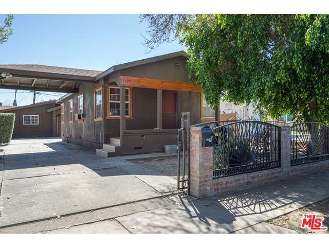 Property Photo: 2426 Gatewood St CA 90031