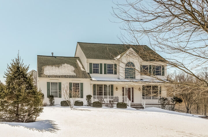 2 Pendleton Ct  Clinton Twp. NJ 08801 photo