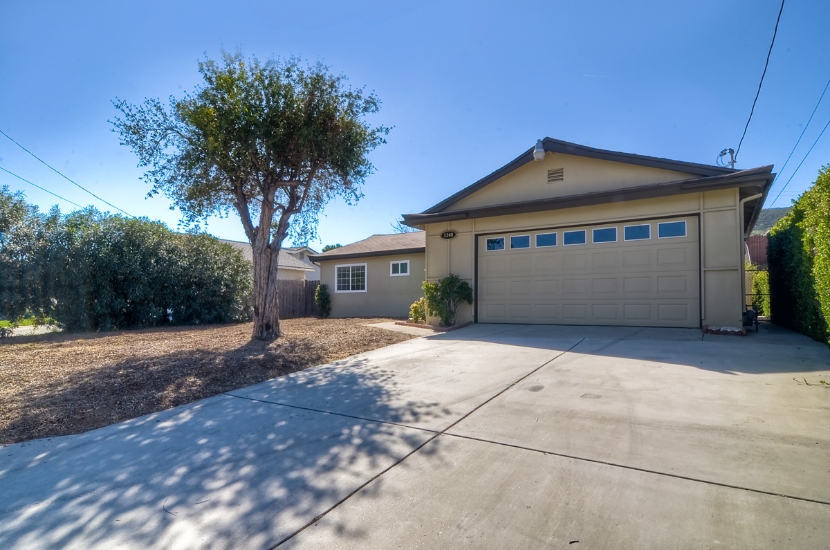 Property Photo:  1340 N Twin Oaks Valley  CA 92069 