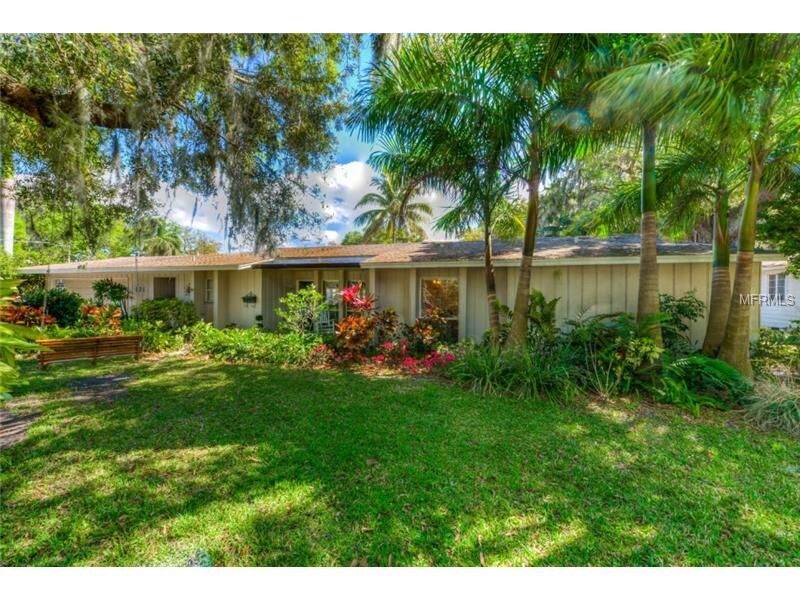 Property Photo:  121 30th Street W  FL 34205 