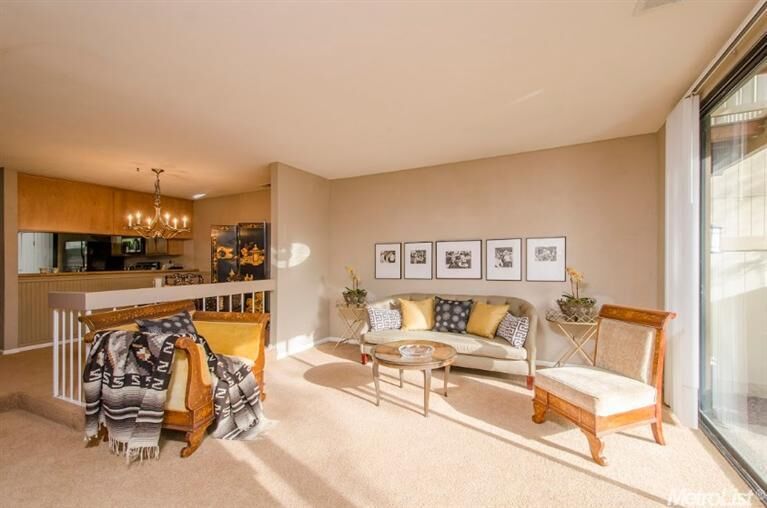 Property Photo:  504 4 Woodside Oaks  CA 95825 