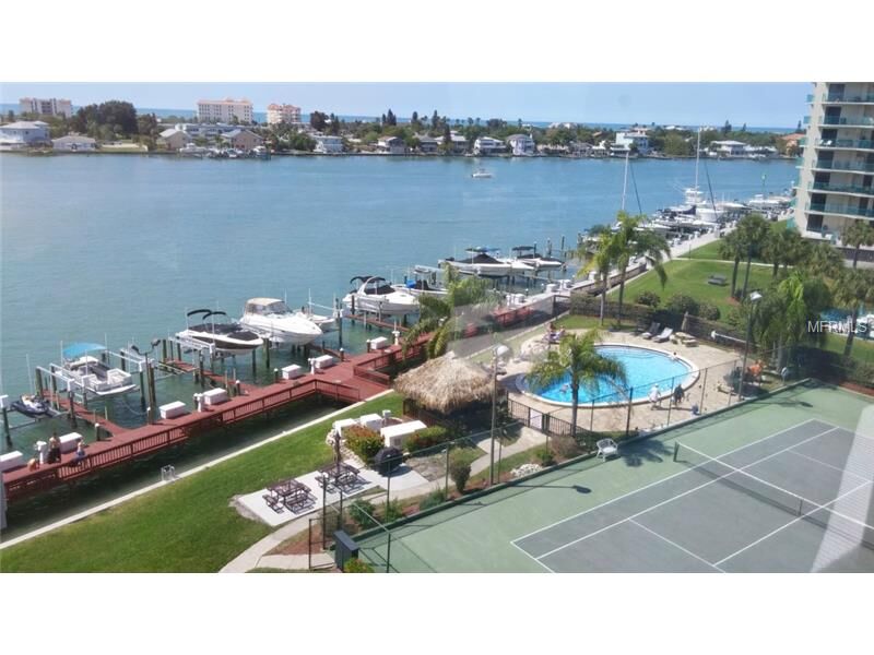 Property Photo: 660 Island Way 603 FL 33767