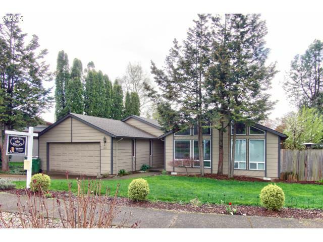 Property Photo:  1212 Sierra Vista Dr  OR 97132 
