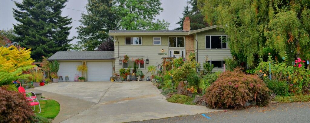 Property Photo: 11328 SE 180th Place WA 98055