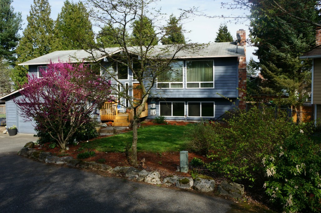 Property Photo:  20220 Greenwood Ave N  WA 98133 