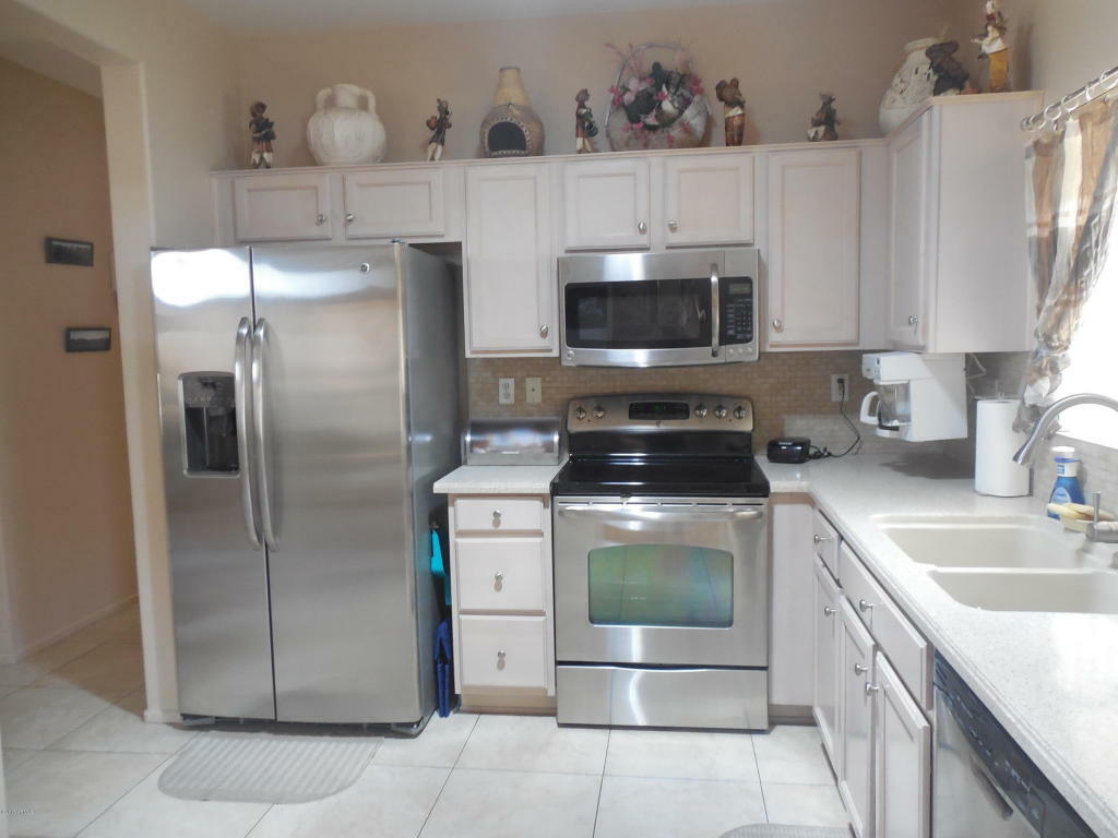 Property Photo:  14221 W Colt Lane  AZ 85375 