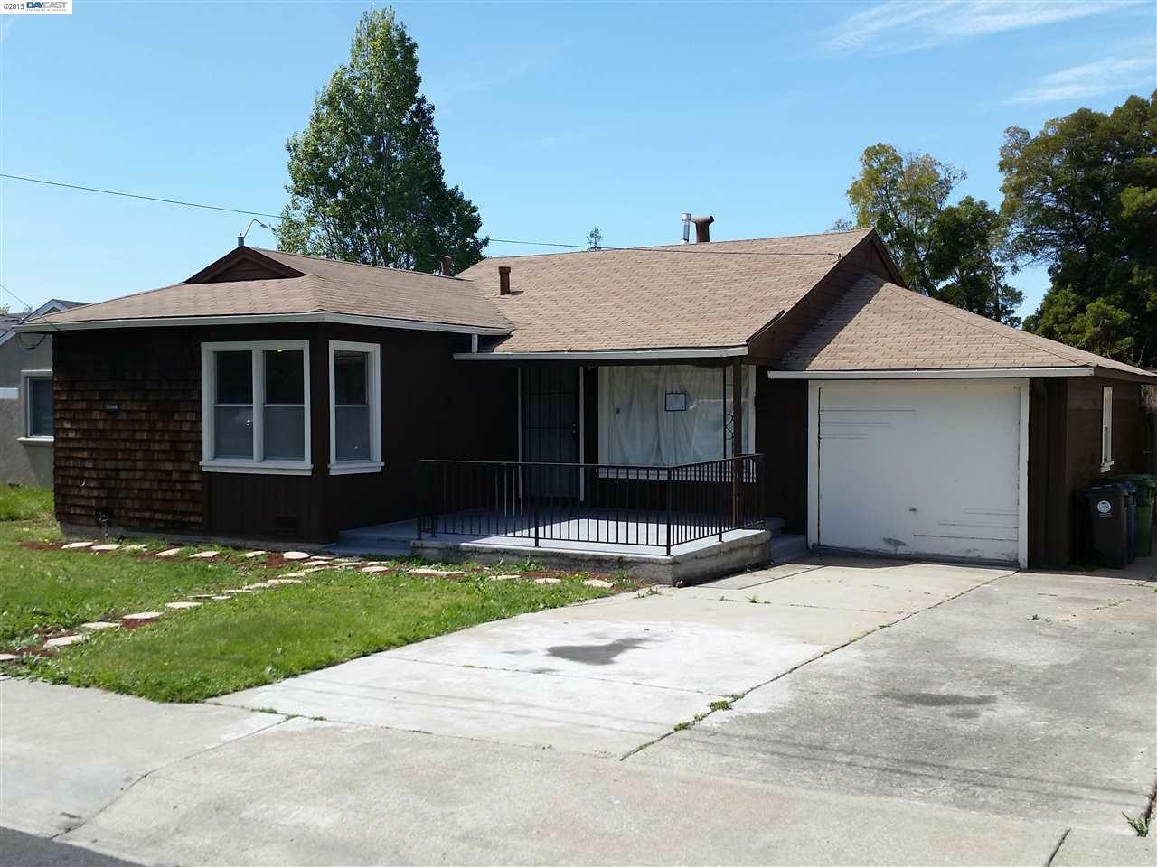 Property Photo:  22085 Young Ave  CA 94546 