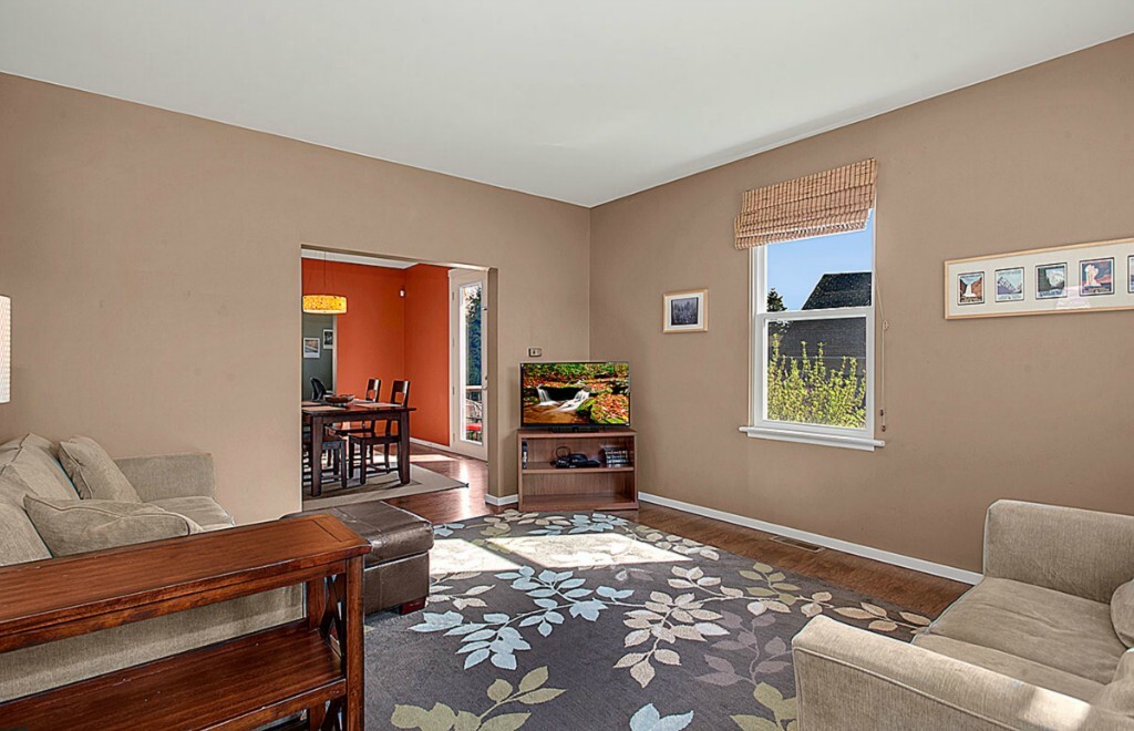 Property Photo:  4618 S Chicago St  WA 98118 