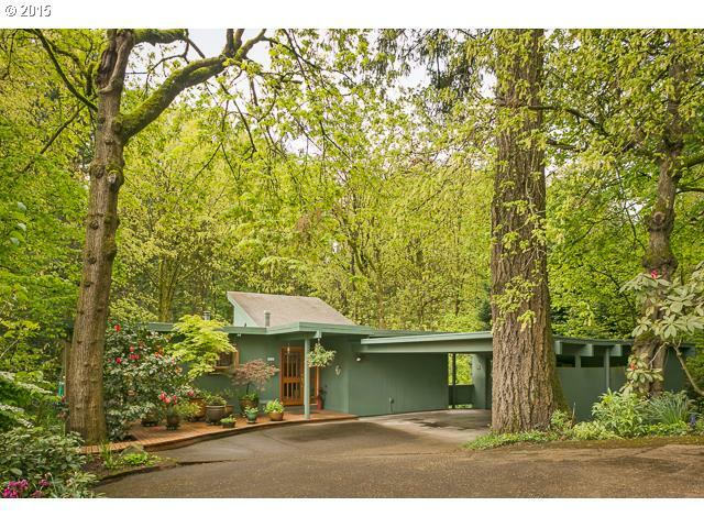 Property Photo: 6585 SW Parkhill Dr OR 97239