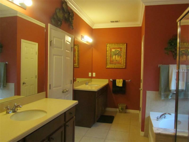 Property Photo:  2231 Barracuda Court  FL 34691 