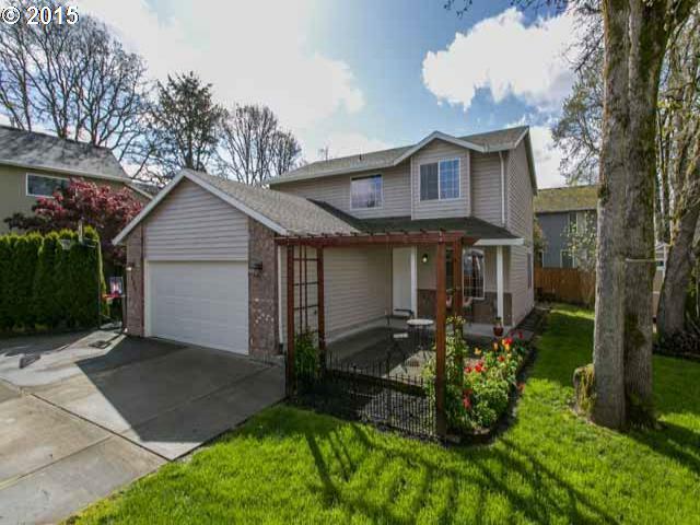 Property Photo:  699 SE 67th Ave  OR 97123 