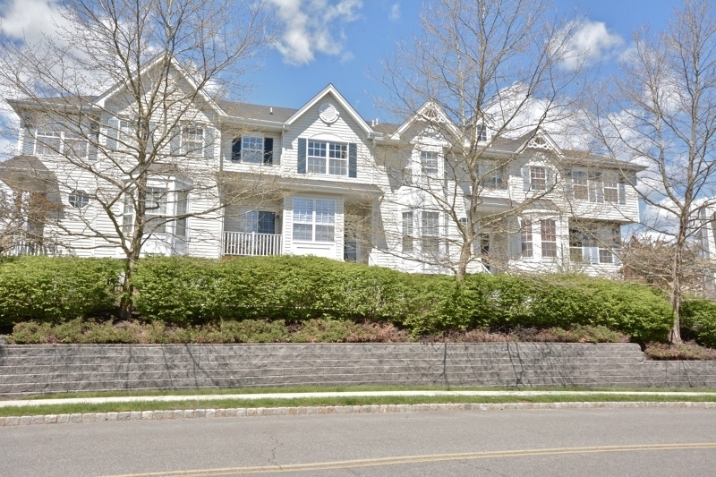 Property Photo:  25 Haddenford Dr  NJ 08822 