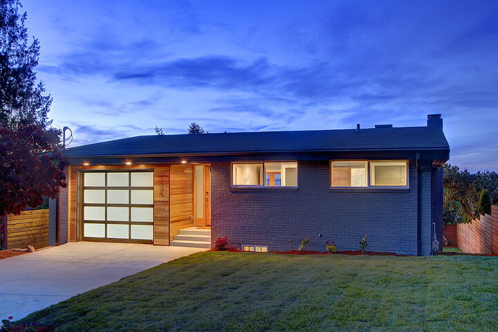 Property Photo: 5530 SW Hanford Street WA 98116