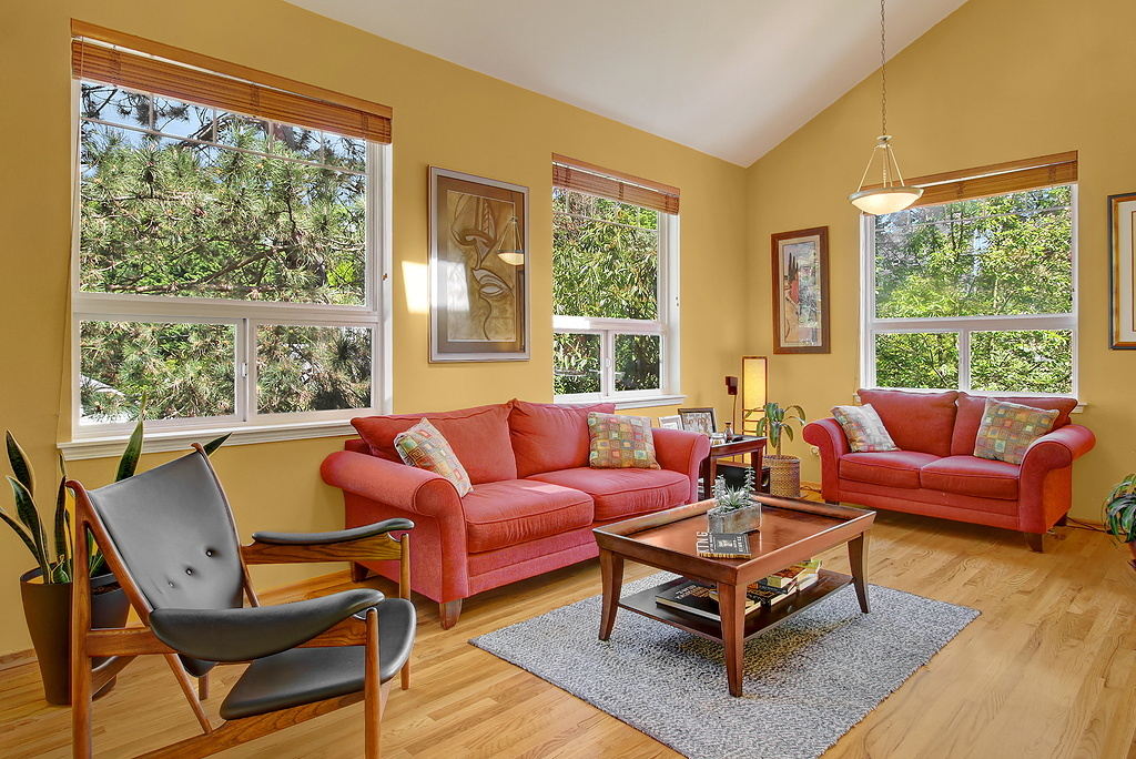 Property Photo: 4610 46th Ave S WA 98118