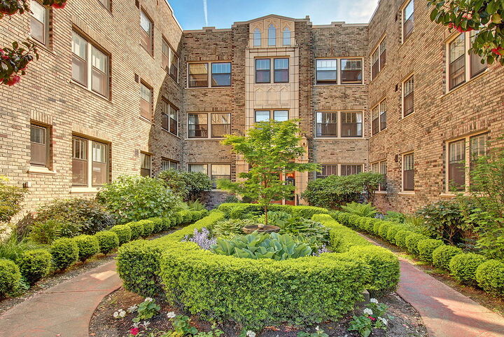 Property Photo:  1605 E Olive St 212  WA 98122 
