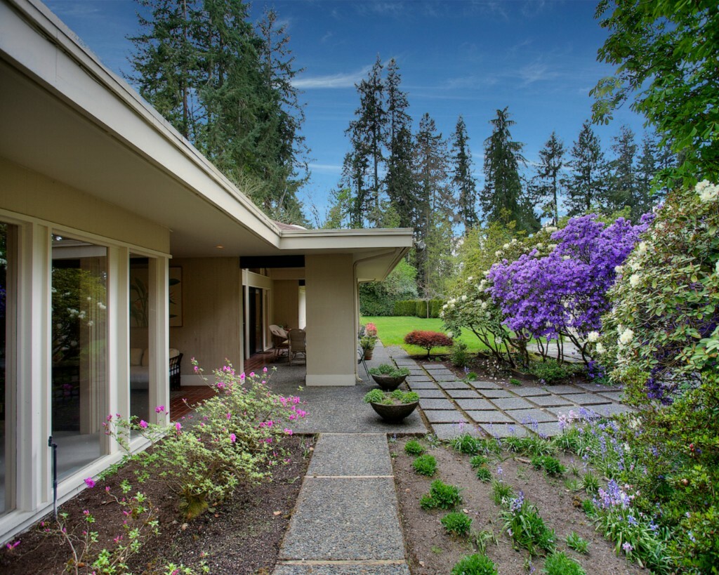 Property Photo:  8401 N Thorne Lane SW  WA 98498 