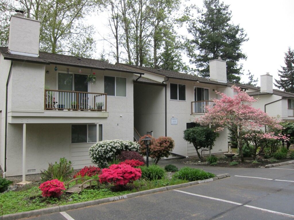 Property Photo: 14144 74th Place NE B WA 98034