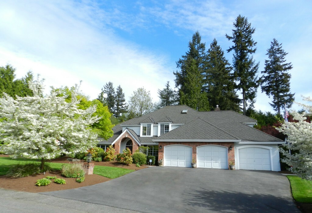 Property Photo:  26007 NE 27th Dr  WA 98053 