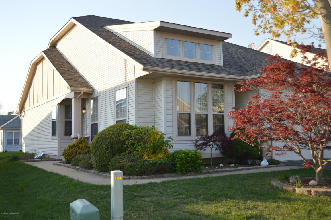 Property Photo:  12 Pomeroy Court  NJ 08527 